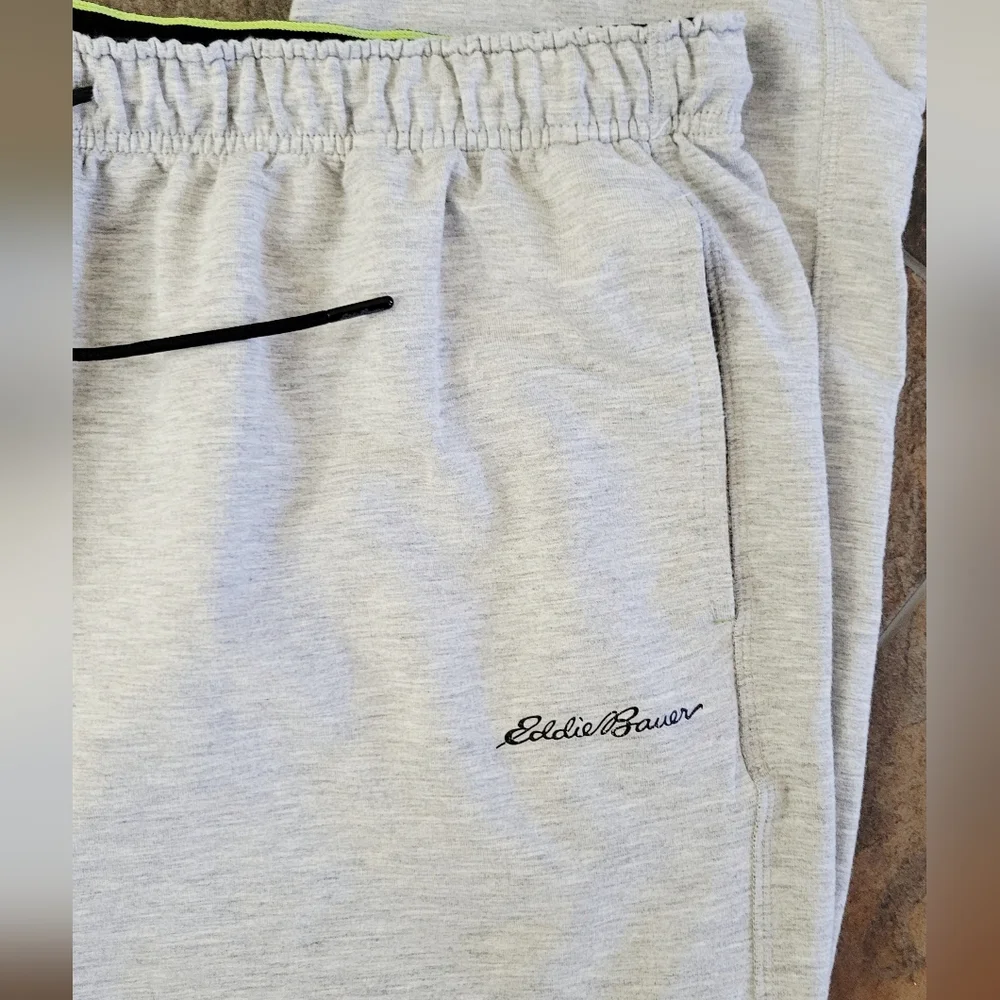 Eddie Bauer Heather Light Gray Jogger Sweatpants with Black Drawcord